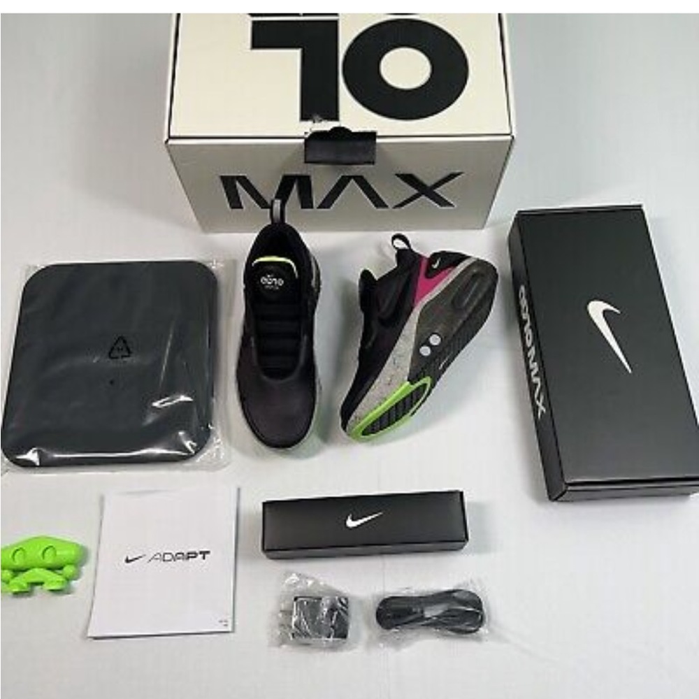 ⬇️⬇️⬇️-NIKE adapt sneakers BNIB perfect gift for a true sneaker head ♥️